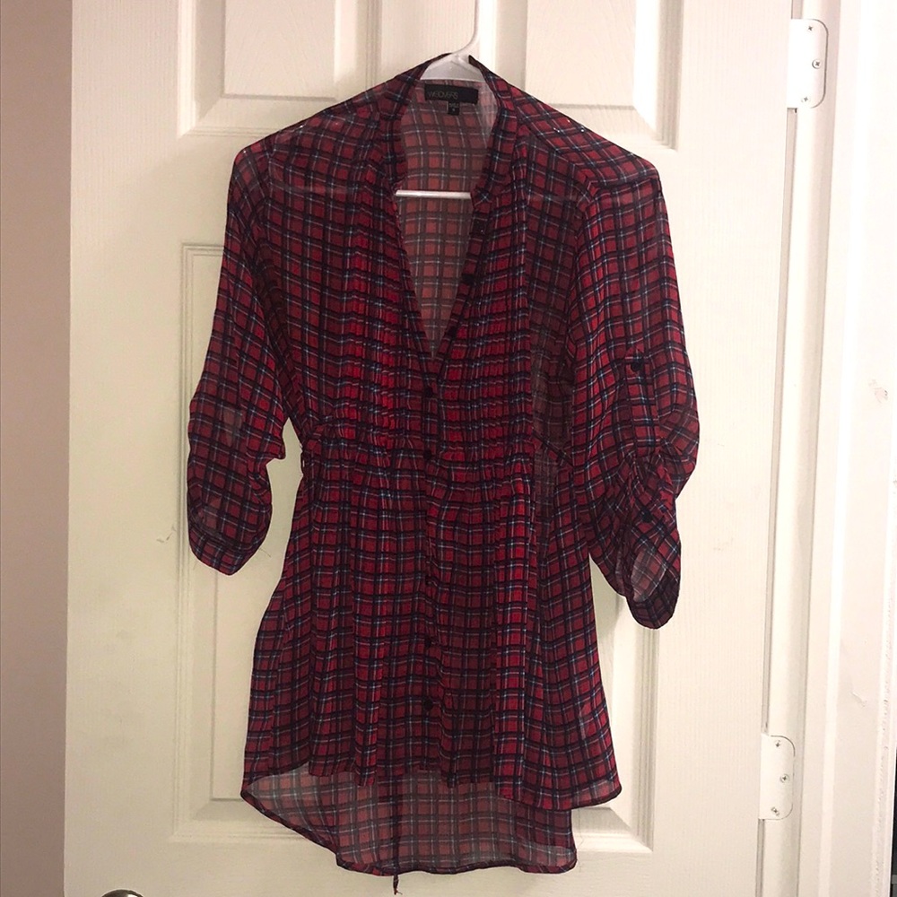 Weavers plaid sheer button-down tunic top. Size small